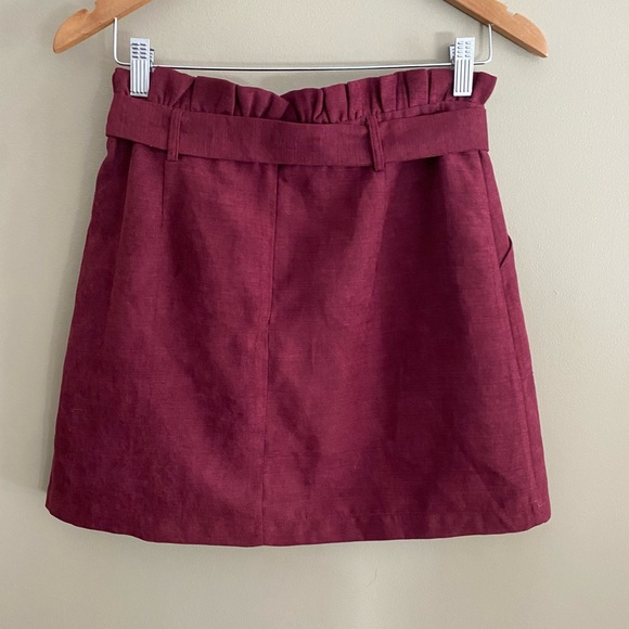 Main Strip: Maroon Skirt With Tie and Zipper - Picture 12 of 16